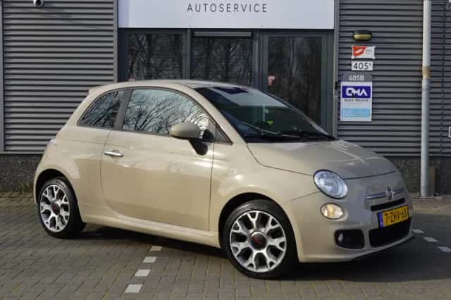 Fiat 500 (2014) thumbnail 2