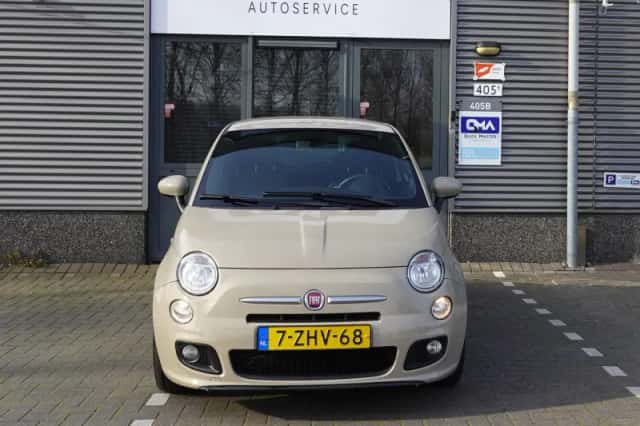 Fiat 500 (2014) thumbnail 4
