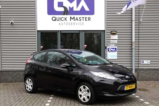 Ford Fiesta (2010) thumbnail 6
