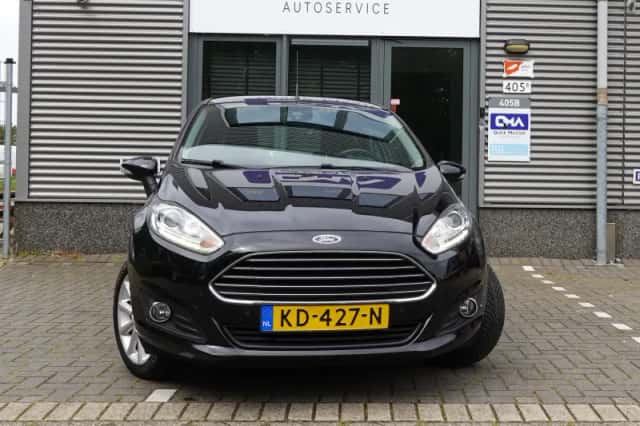 Ford Fiesta (2016) thumbnail 1