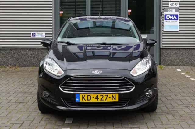 Ford Fiesta (2016) thumbnail 4