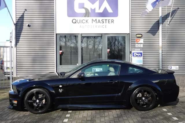 Ford Mustang (2009) thumbnail 5