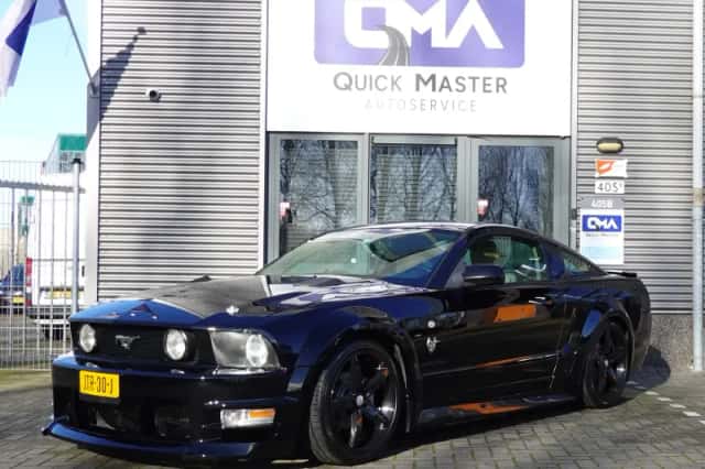 Ford Mustang (2009) thumbnail 6
