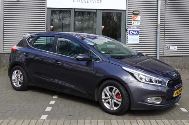 Kia Cee’d (2013) thumbnail 2