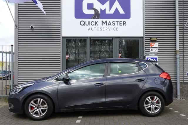 Kia Cee’d (2013) thumbnail 5