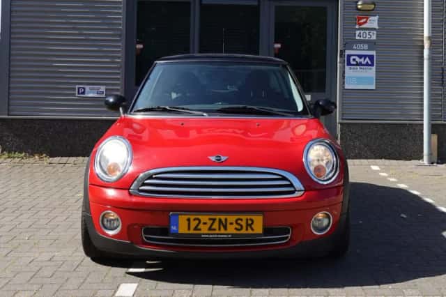 MINI One (2008) thumbnail 4