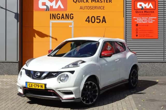 Nissan Juke (2015) thumbnail 5