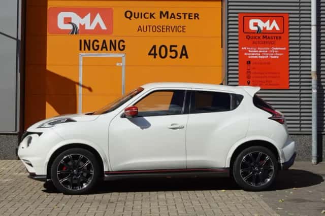 Nissan Juke (2015) thumbnail 6