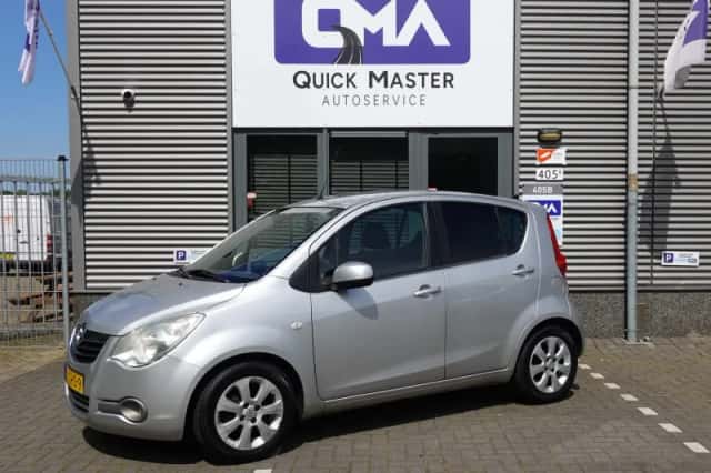 Opel Agila (2008) thumbnail 2