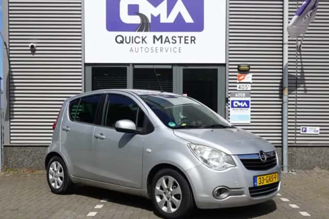 Opel Agila (2008) thumbnail 6