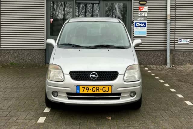 Opel Agila (2001) thumbnail 4