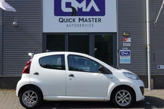 Peugeot 107 (2014) thumbnail 3