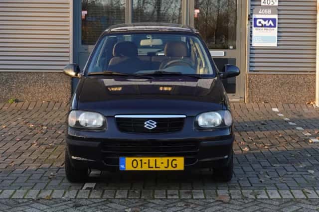 Suzuki Alto (2003) thumbnail 4