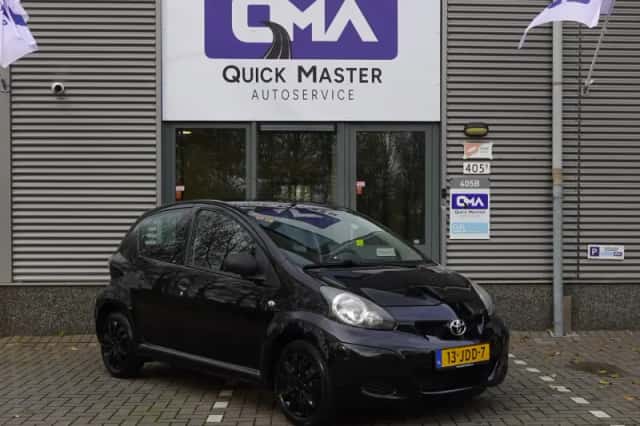 Toyota Aygo (2009) thumbnail 6