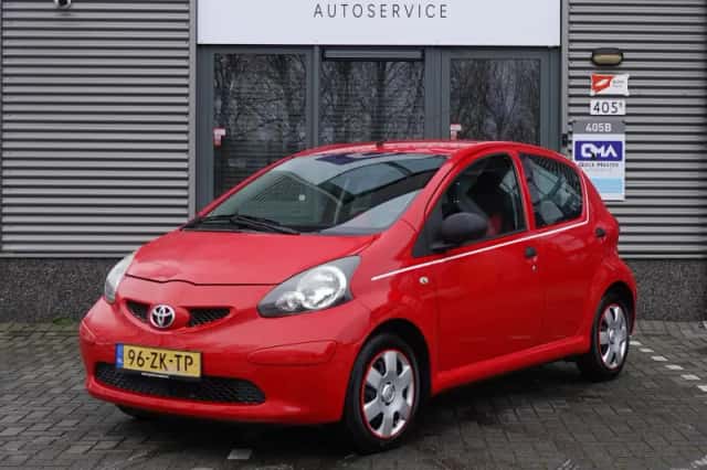 Toyota Aygo (2008) thumbnail 6