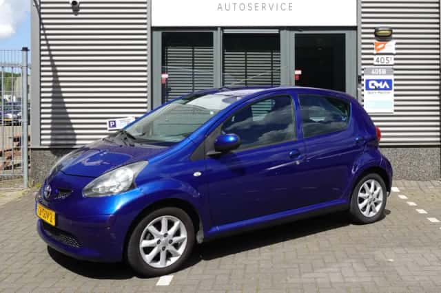 Toyota Aygo (2008) thumbnail 6