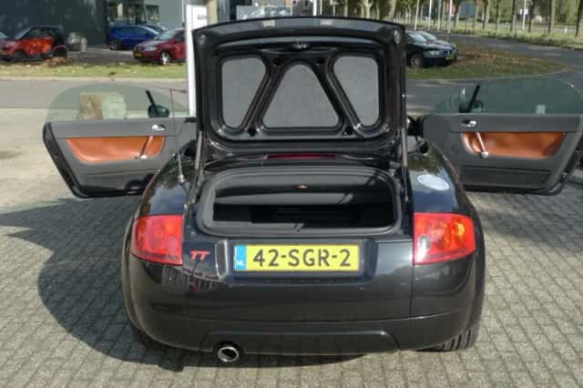 Audi TT (2001) thumbnail 4