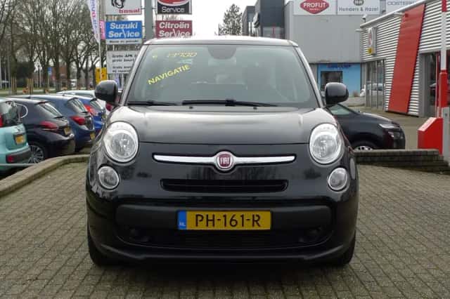 Fiat 500L (2017) thumbnail 3