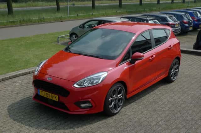 Ford Fiesta (2018) thumbnail 3