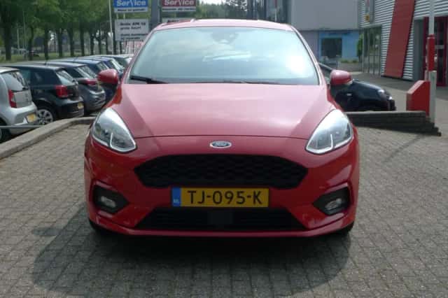 Ford Fiesta (2018) thumbnail 4