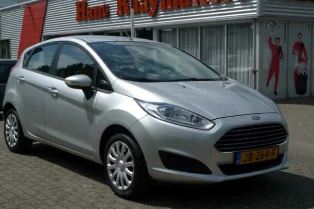Ford Fiesta (2016) thumbnail 1