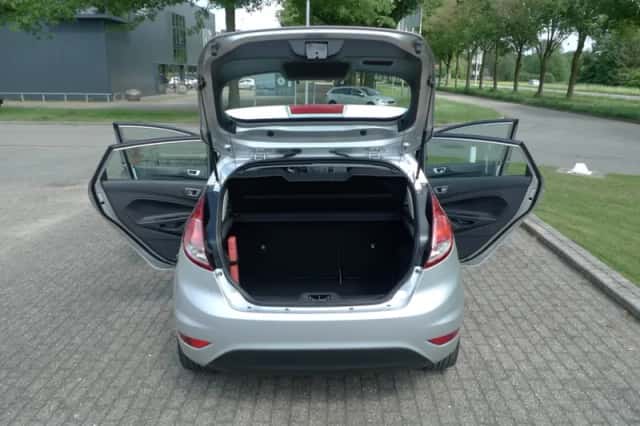 Ford Fiesta (2016) thumbnail 4
