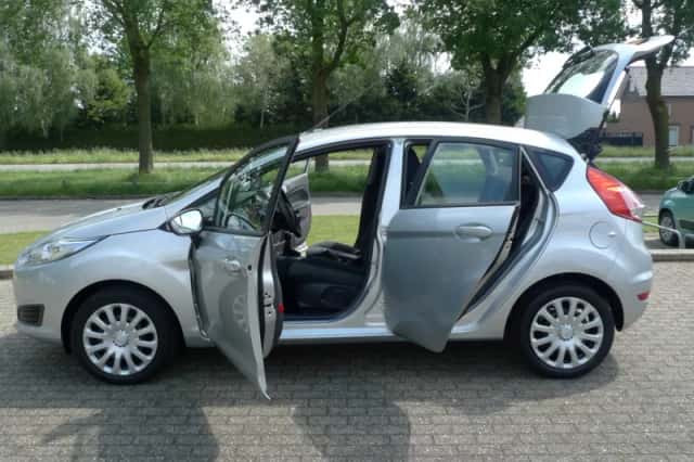 Ford Fiesta (2016) thumbnail 6