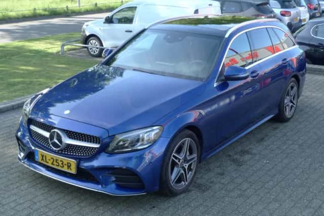 Mercedes-Benz C180 (2019) thumbnail 4