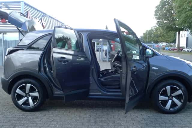 Opel Crossland (2021) thumbnail 2