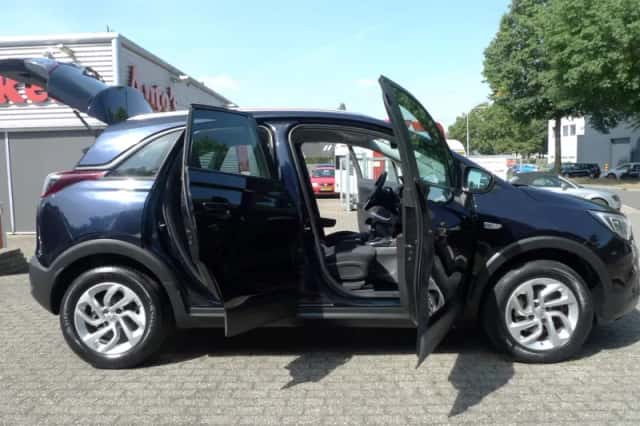 Opel Crossland (2017) thumbnail 2