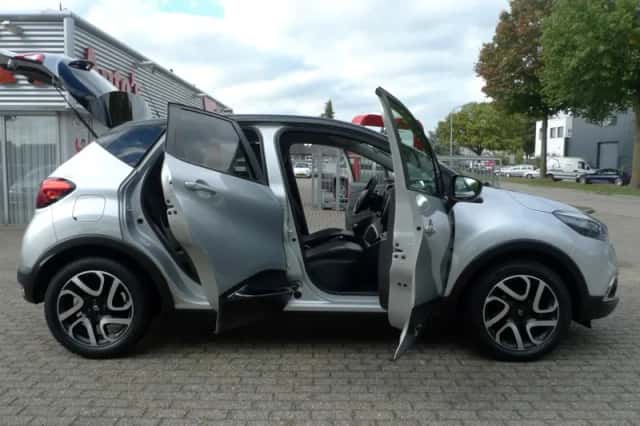 Renault Captur (2015) thumbnail 3