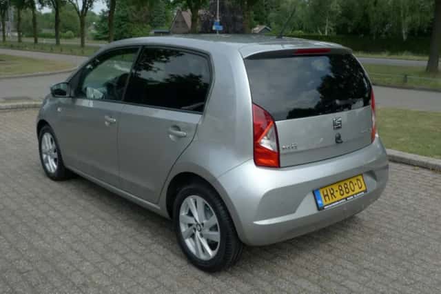 SEAT Mii (2015) thumbnail 5