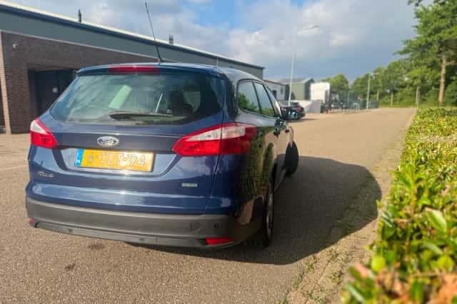 Ford Focus (2014) thumbnail 4