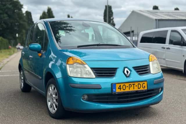 Renault Modus (2004) thumbnail 1