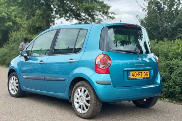 Renault Modus (2004) thumbnail 3