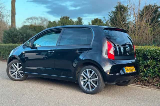 SEAT Mii (2018) thumbnail 3