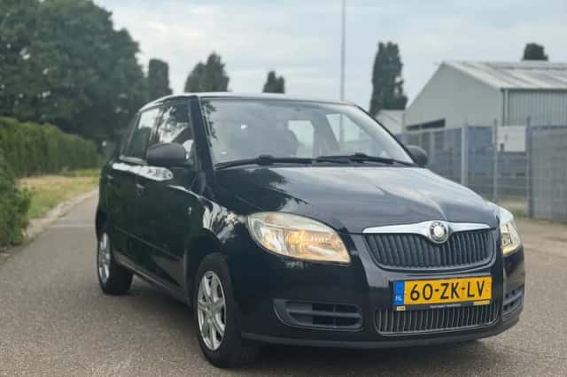 Škoda Fabia (2008) thumbnail 1