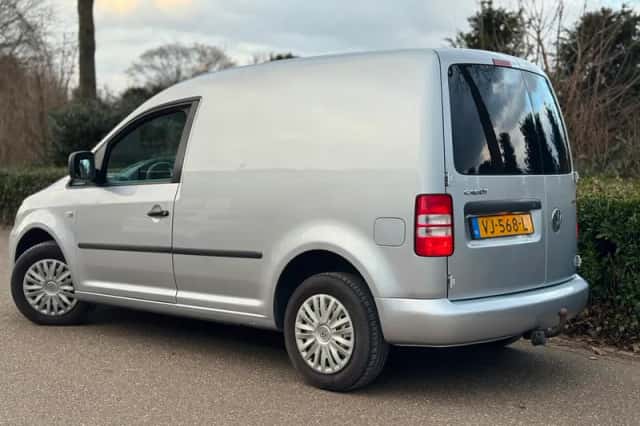 Volkswagen Caddy (2014) thumbnail 3