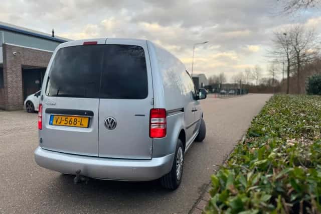 Volkswagen Caddy (2014) thumbnail 4