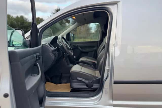 Volkswagen Caddy (2014) thumbnail 5