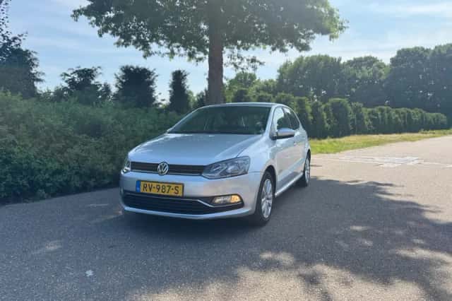 Volkswagen Polo (2017) thumbnail 2