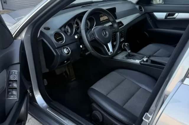 Mercedes-Benz C-Klasse (2012) thumbnail 5