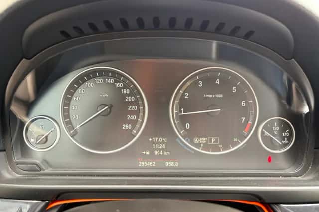 BMW 5-Serie (2012) thumbnail 5
