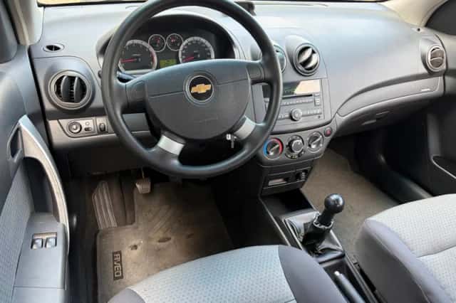 Chevrolet Aveo (2009) thumbnail 6
