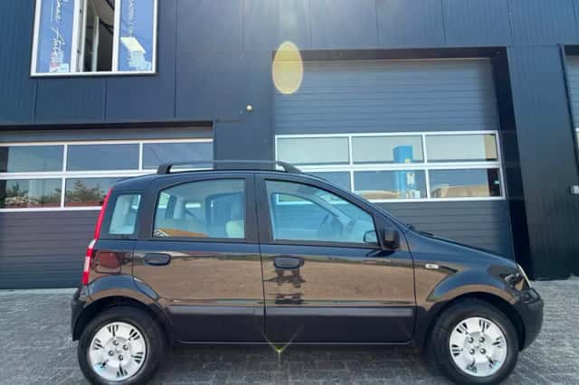 Fiat Panda (2004) thumbnail 2