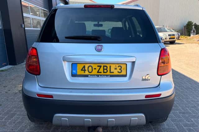 Fiat Sedici (2012) thumbnail 4