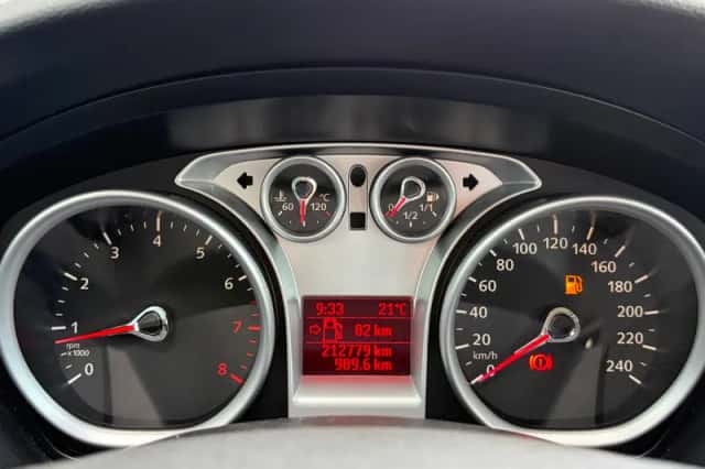 Ford Focus (2010) thumbnail 5