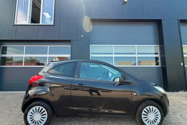 Ford Ka (2009) thumbnail 2