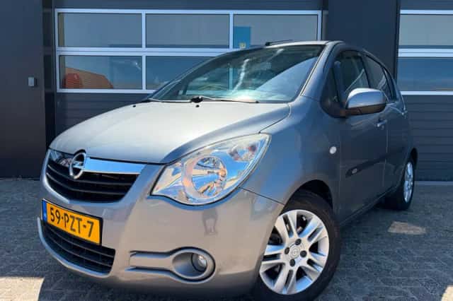Opel Agila (2011) thumbnail 1