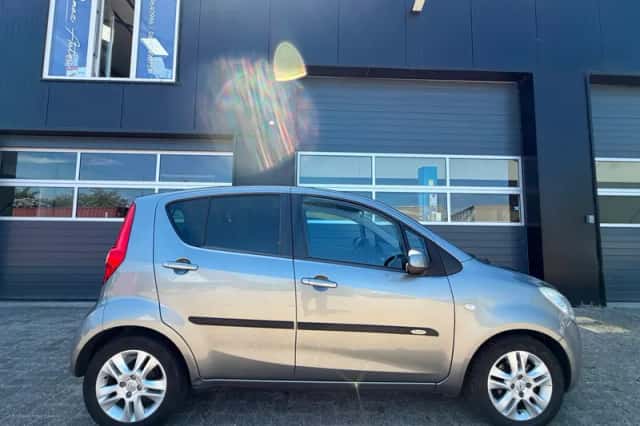 Opel Agila (2011) thumbnail 2